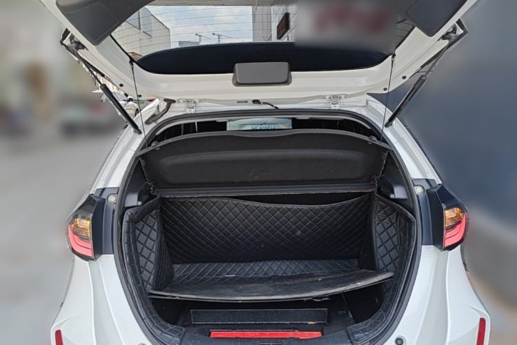Used Honda LIFE 2021 1.5L CVT SPORT Heartbeat Edition Trunk