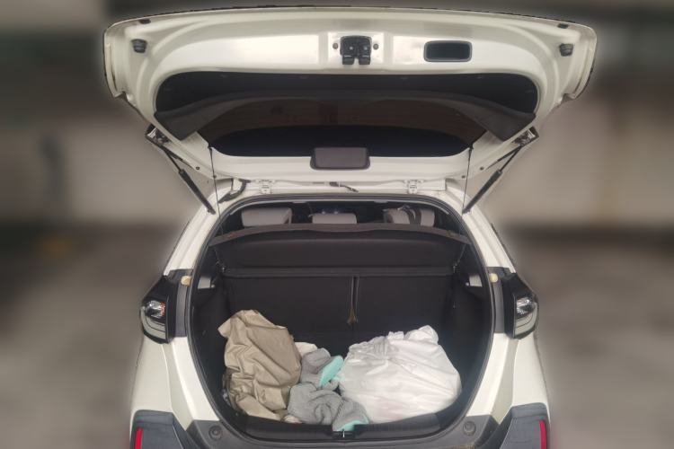 Used Honda LIFE 2021 1.5L CVT CRO-S Fun Edition Trunk