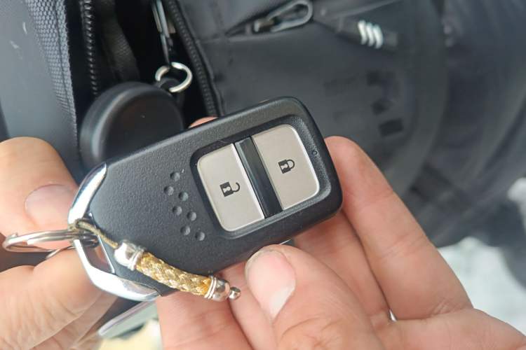 Used Honda LIFE 2021 1.5L CVT SPORT Heartbeat Edition Vehicle Key