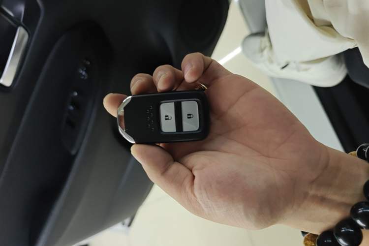 Used Honda LIFE 2021 1.5L CVT SPORT Heartbeat Edition Vehicle Key