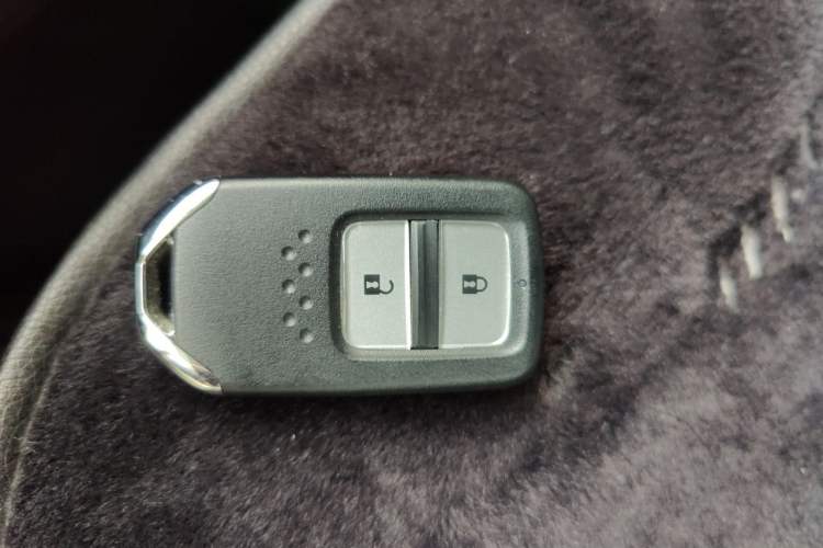 Used Honda LIFE 2021 1.5L CVT SPORT Heartbeat Edition Vehicle Key