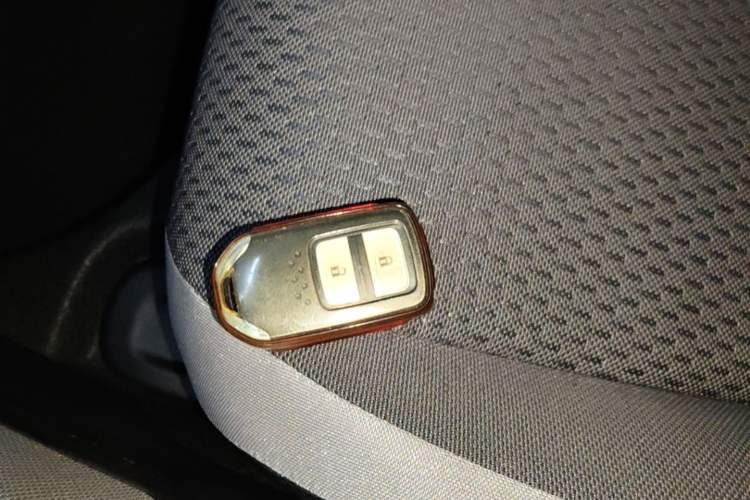 Used Honda LIFE 2021 1.5L CVT CRO-S Fun Edition Vehicle Key