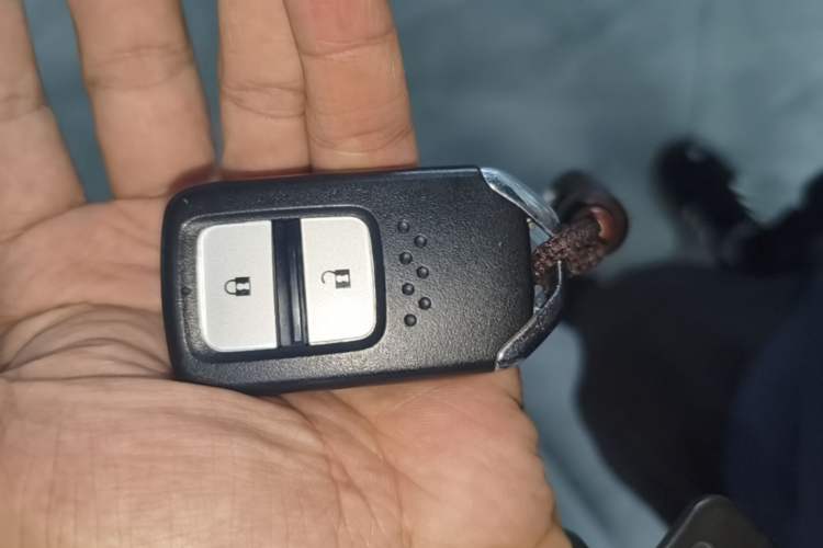 Used Honda LIFE 2021 1.5L CVT SPORT Heartbeat Edition Vehicle Key