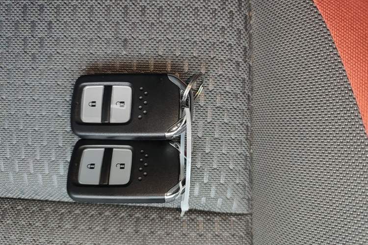 Used Honda LIFE 2021 1.5L CVT SPORT Heartbeat Edition Vehicle Key