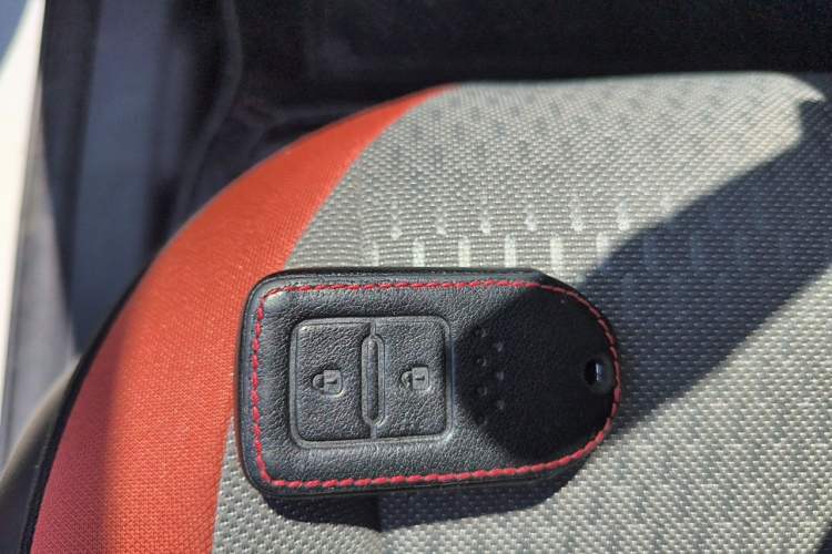 Used Honda LIFE 2021 1.5L CVT SPORT Heartbeat Edition Vehicle Key