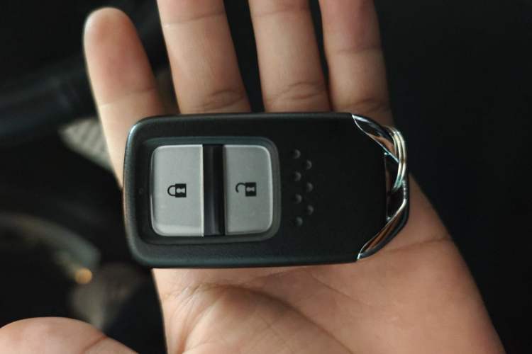 Used Honda LIFE 2021 1.5L CVT SPORT Heartbeat Edition Vehicle Key