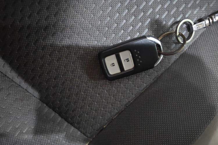 Used Honda LIFE 2021 1.5L CVT CRO-S Fun Edition Vehicle Key