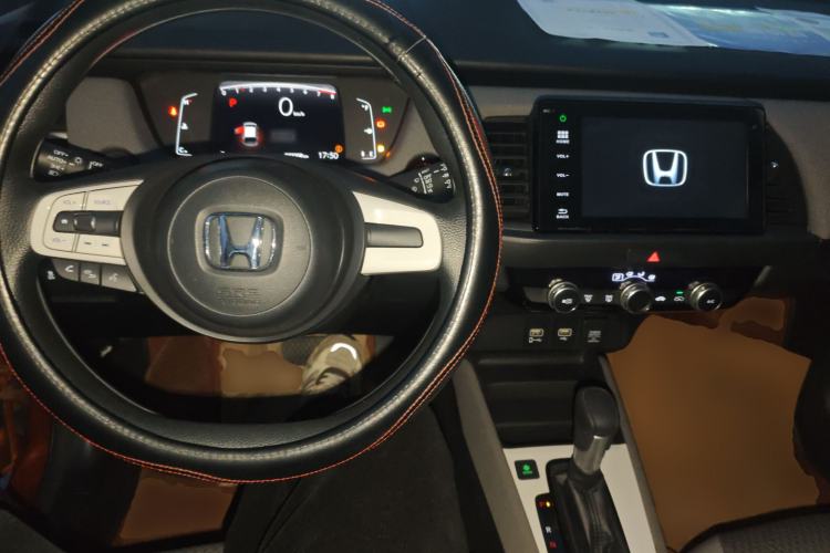 Used Honda LIFE 2021 1.5L CVT CRO-S Fun Edition Center Console