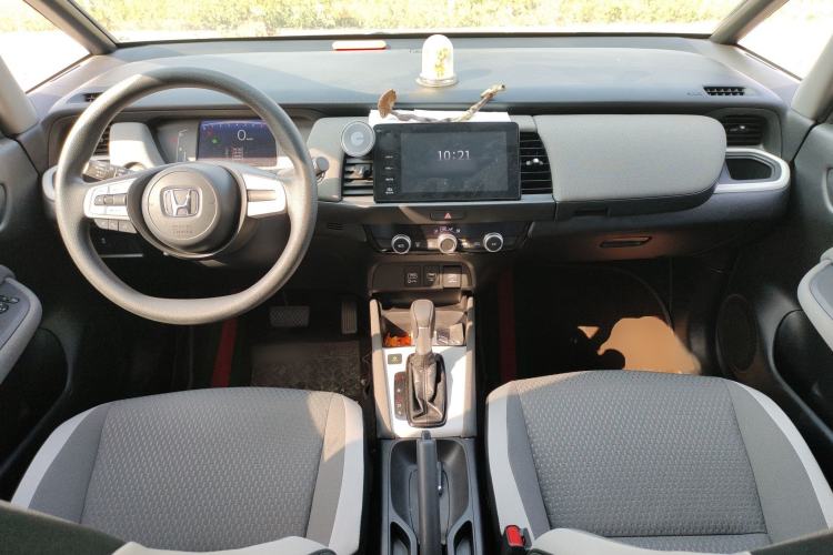 Used Honda LIFE 2021 1.5L CVT CRO-SS Fun Edition Center Console