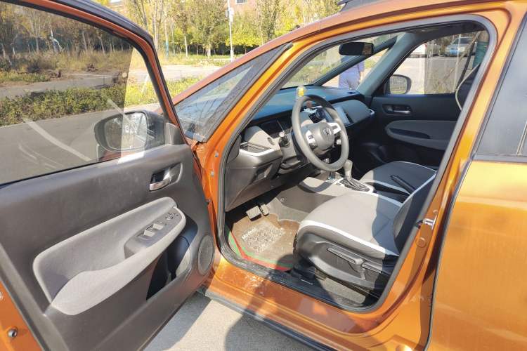Used Honda LIFE 2021 1.5L CVT CRO-SS Fun Edition Driver Seat