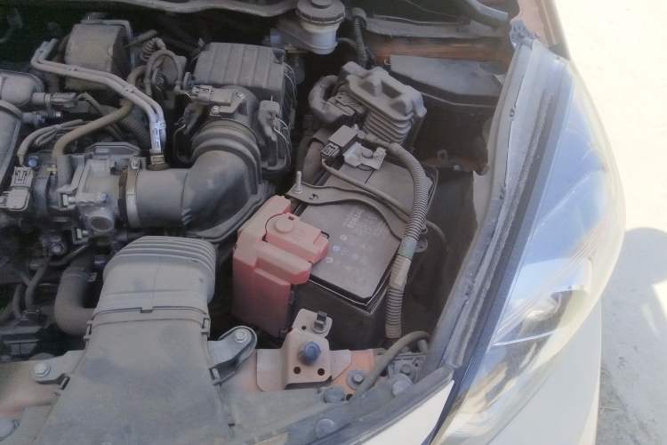 Used Honda LIFE 2021 1.5L CVT SPORT Heartbeat Edition Engine Bay Left