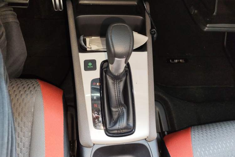 Used Honda LIFE 2021 1.5L CVT SPORT Heartbeat Edition Gear Lever