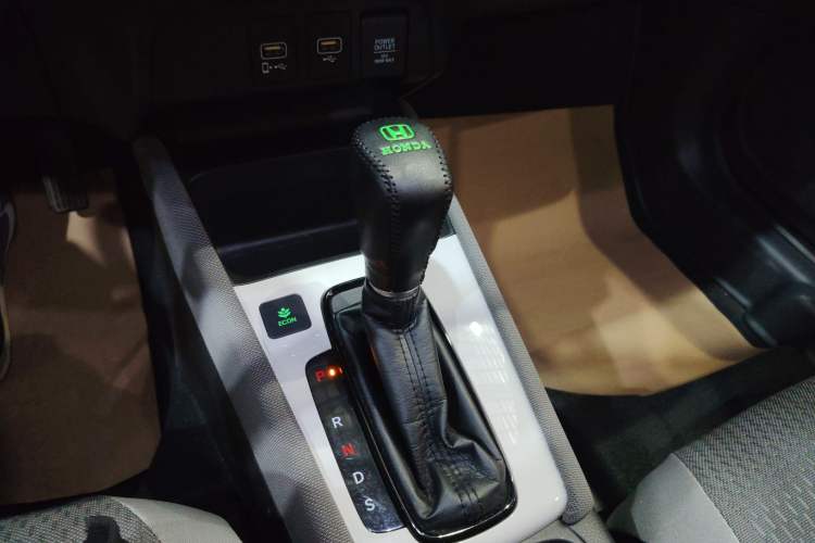 Used Honda LIFE 2021 1.5L CVT CRO-S Fun Edition Gear Lever