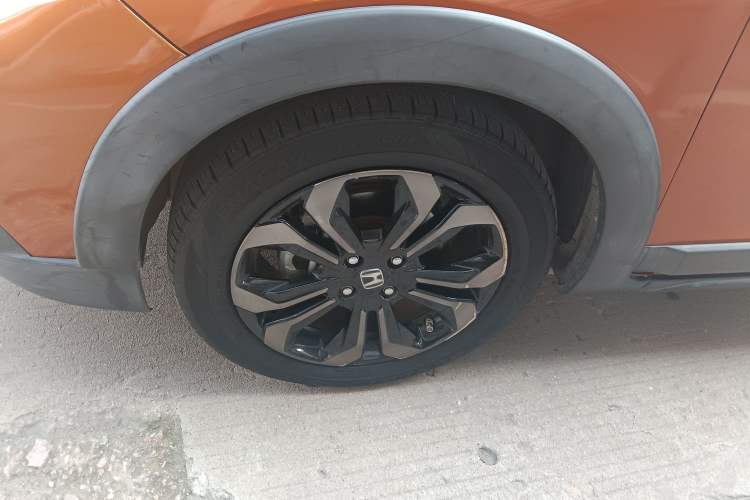Used Honda LIFE 2021 1.5L CVT CRO-SS Fun Edition Left Front Wheel Hub