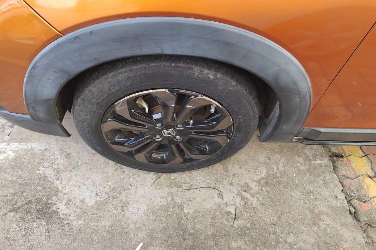 Used Honda LIFE 2021 1.5L CVT CRO-SS Fun Edition Left Front Wheel Hub