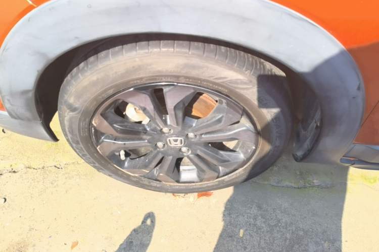 Used Honda LIFE 2021 1.5L CVT CRO-SS Fun Edition Left Front Wheel Hub