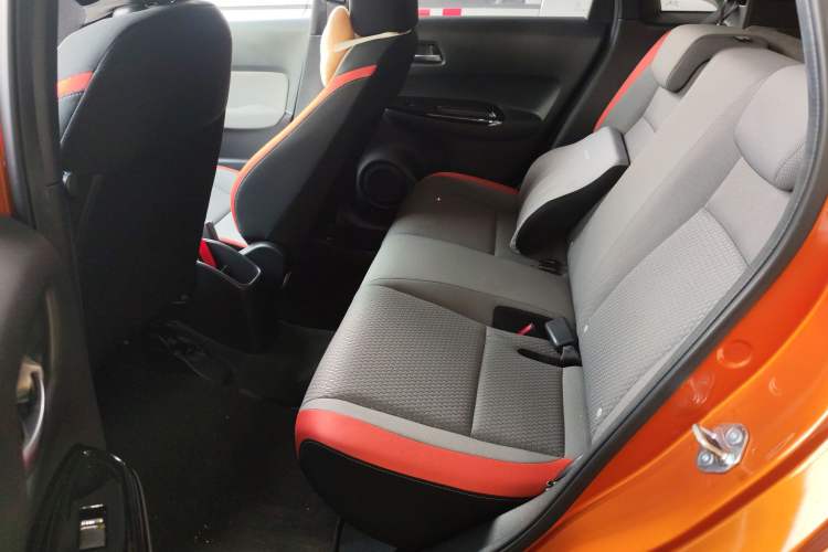 Used Honda LIFE 2021 1.5L CVT SPORT Heartbeat Edition Left Rear Seat