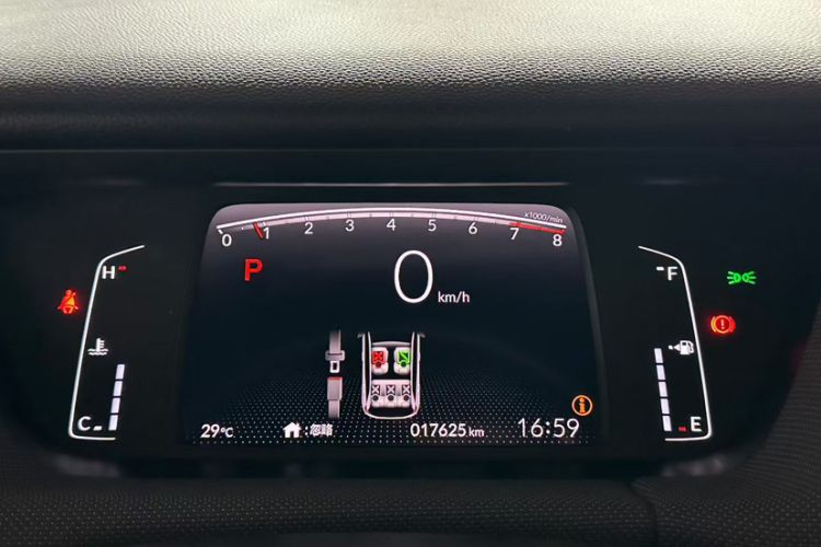 Used Honda LIFE 2021 1.5L CVT CRO-SS Fun Edition Odometer Close Up