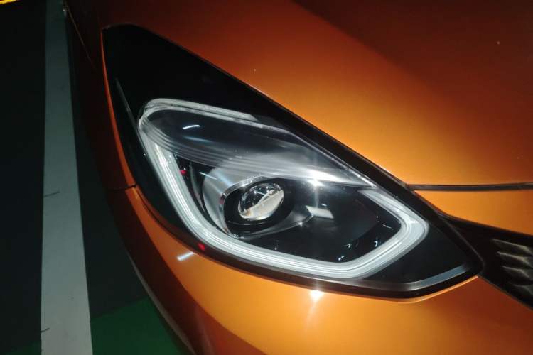 Used Honda LIFE 2021 1.5L CVT SPO-SS Dynamic Edition Right Front Headlight