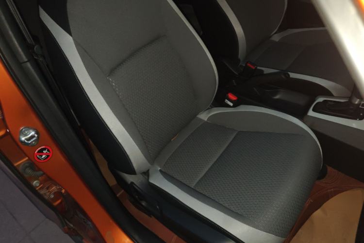 Used Honda LIFE 2021 1.5L CVT CRO-S Fun Edition Right Front Seat