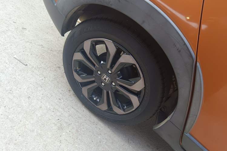 Used Honda LIFE 2021 1.5L CVT CRO-SS Fun Edition Right Rear Wheel Hub