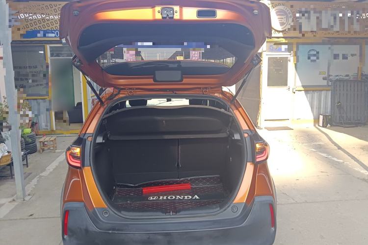 Used Honda LIFE 2021 1.5L CVT CRO-SS Fun Edition Trunk