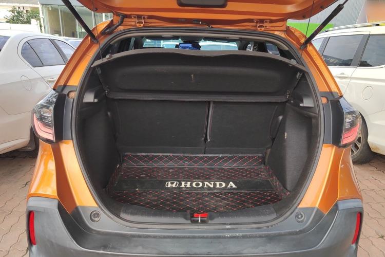 Used Honda LIFE 2021 1.5L CVT CRO-SS Fun Edition Trunk