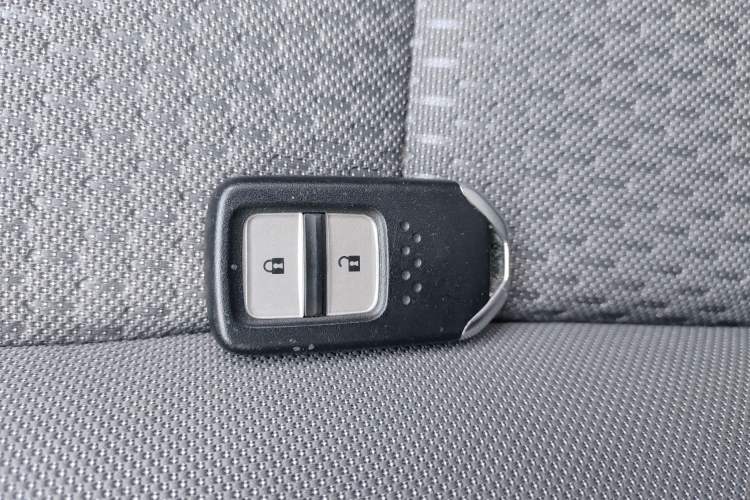 Used Honda LIFE 2021 1.5L CVT CRO-SS Fun Edition Vehicle Key