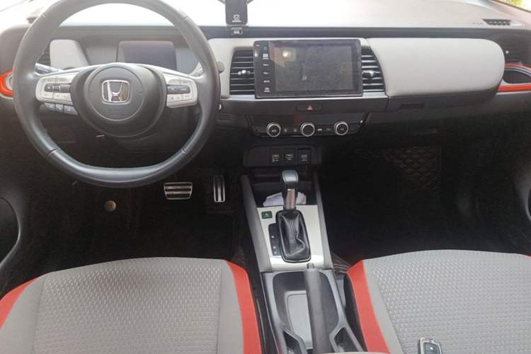 Used Honda LIFE 2023 1.5L CVT SPO-SS Dynamic Edition Center Console