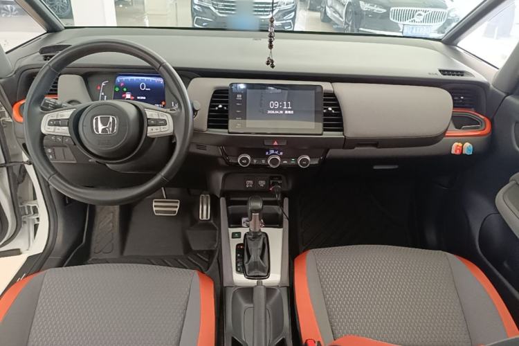 Used Honda LIFE 2023 1.5L CVT SPO-SS Dynamic Edition Center Console