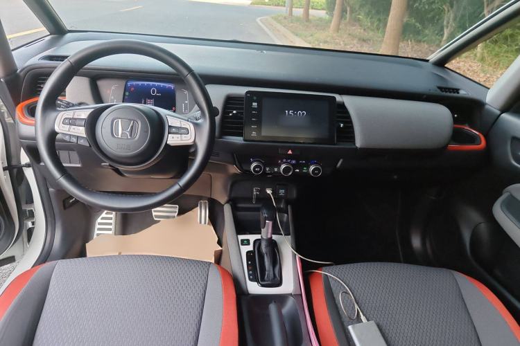 Used Honda LIFE 2023 1.5L CVT SPO-SS Dynamic Edition Center Console