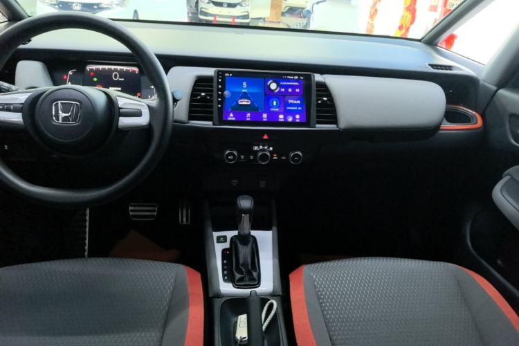 Used Honda LIFE 2023 1.5L CVT SPORT Exciting Edition Center Console