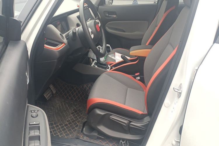 Used Honda LIFE 2023 1.5L CVT SPORT Exciting Edition Driver Seat