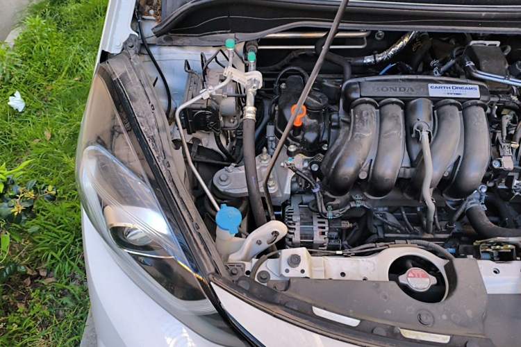 Used Honda LIFE 2023 1.5L CVT SPORT Exciting Edition Engine Bay Right