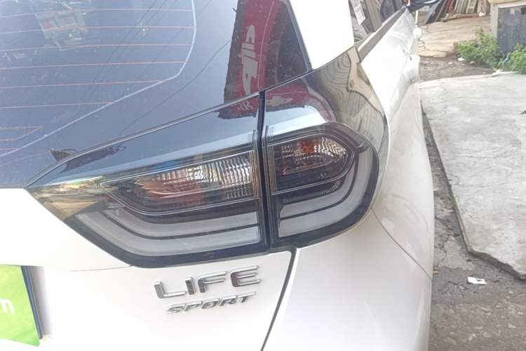 Used Honda LIFE 2023 1.5L CVT SPO-SS Dynamic Edition Exterior 3