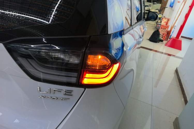 Used Honda LIFE 2023 1.5L CVT SPORT Exciting Edition Exterior 3