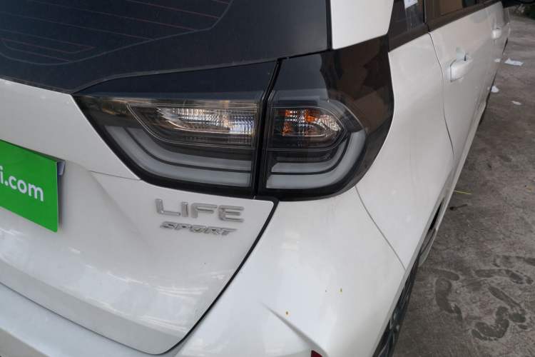 Used Honda LIFE 2023 1.5L CVT SPO-SS Dynamic Edition Exterior 5