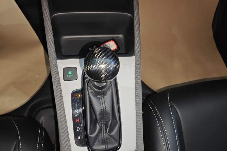 Used Honda LIFE 2023 1.5L CVT SPORT Exciting Edition Gear Lever