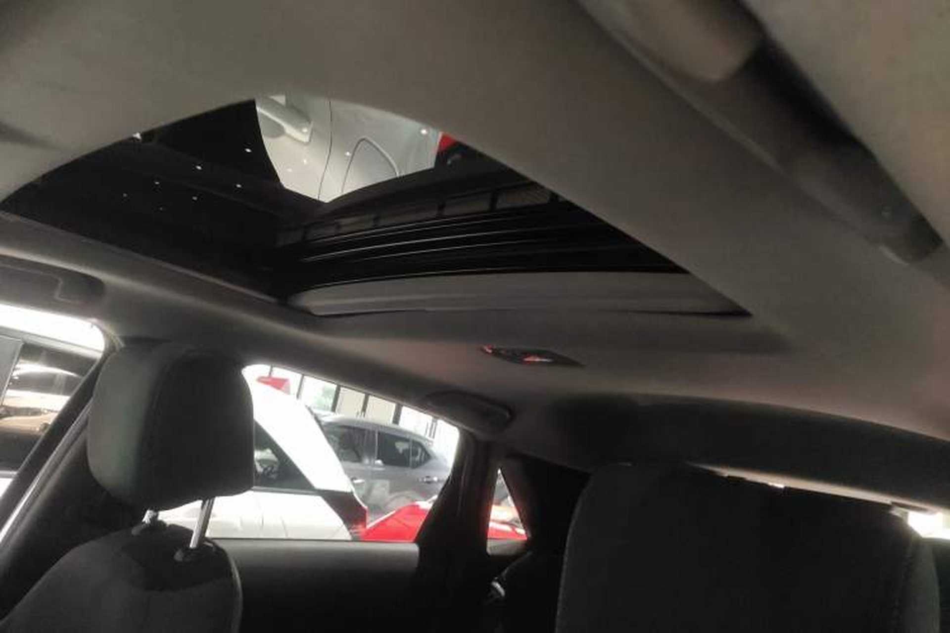 Used Honda LIFE 2023 1.5L CVT CRO-S Fun Edition Headliner