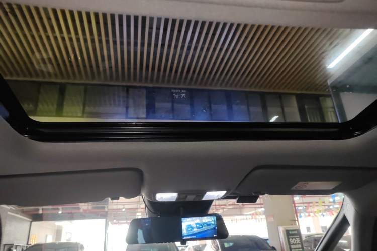 Used Honda LIFE 2023 1.5L CVT SPO-SS Dynamic Edition Headliner