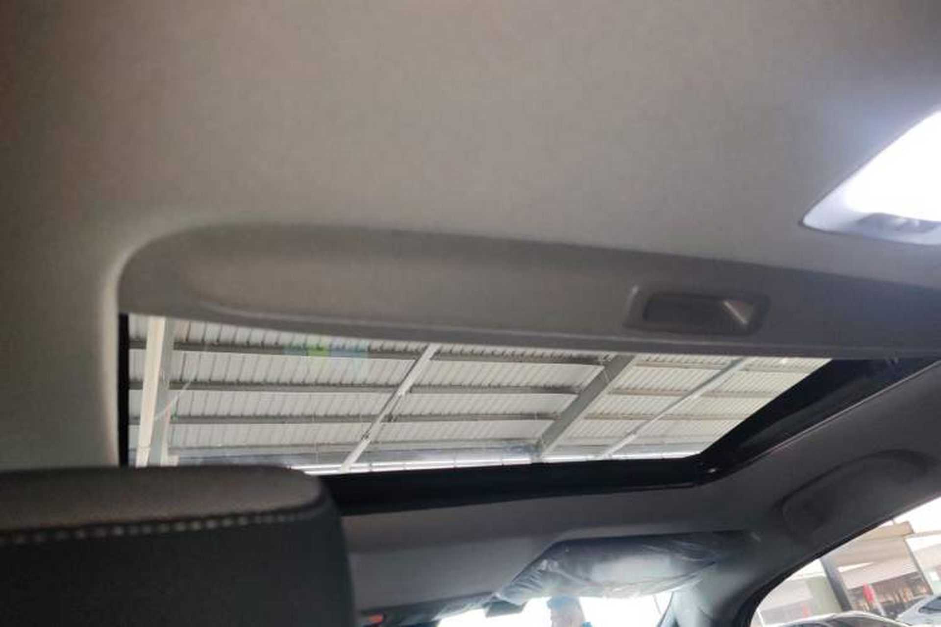 Used Honda LIFE 2023 1.5L CVT SPO-SS Dynamic Edition Headliner
