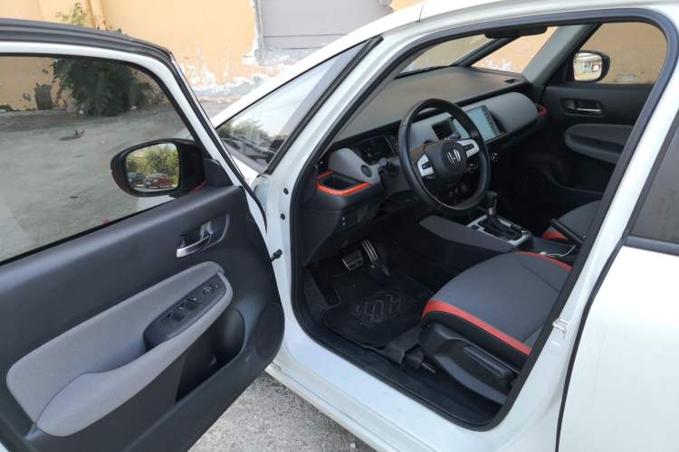 Used Honda LIFE 2023 1.5L CVT SPO-SS Dynamic Edition Interior 3