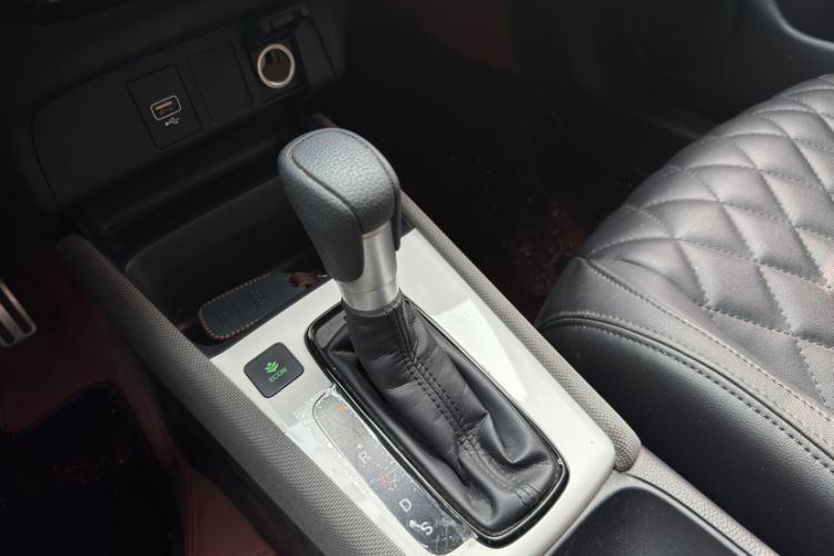 Used Honda LIFE 2023 1.5L CVT SPORT Exciting Edition Interior 4
