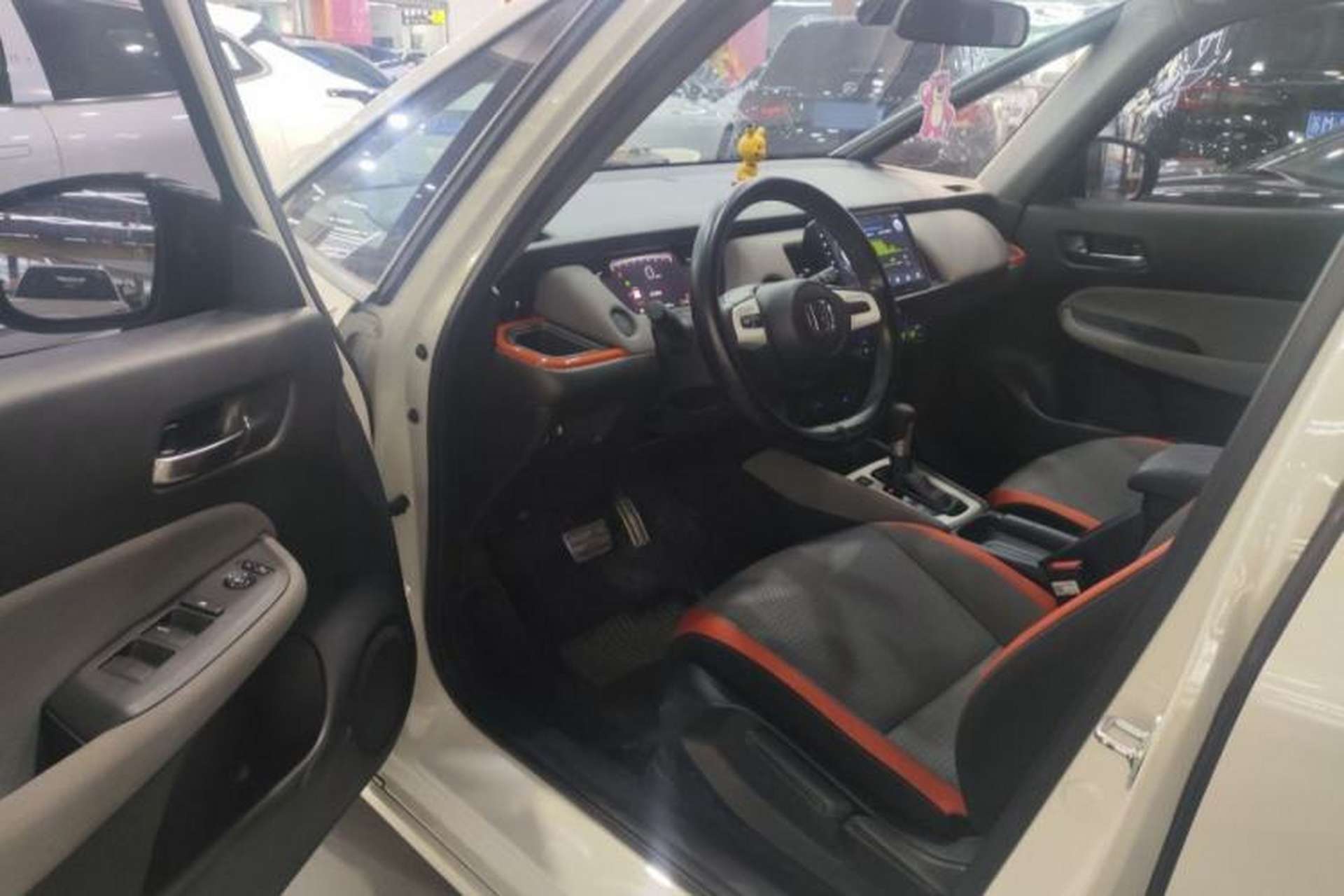 Used Honda LIFE 2023 1.5L CVT SPORT Exciting Edition Interior 5