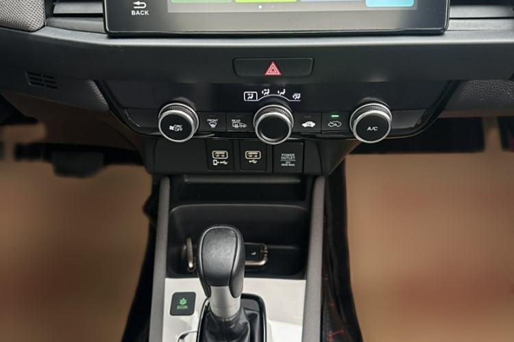 Used Honda LIFE 2023 1.5L CVT CRO-SS Fun Edition Interior 6
