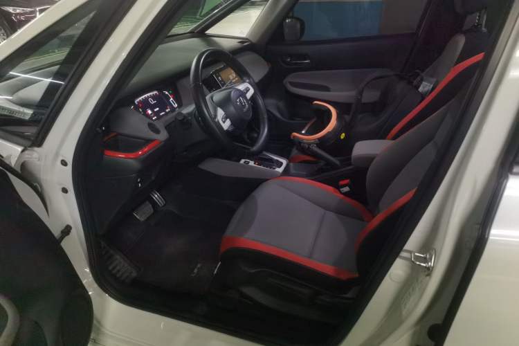 Used Honda LIFE 2023 1.5L CVT SPO-SS Dynamic Edition Left Front Seat