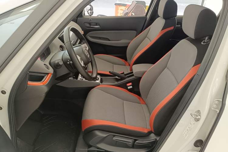 Used Honda LIFE 2023 1.5L CVT SPO-SS Dynamic Edition Left Front Seat