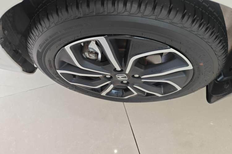 Used Honda LIFE 2023 1.5L CVT SPORT Exciting Edition Left Front Wheel Hub