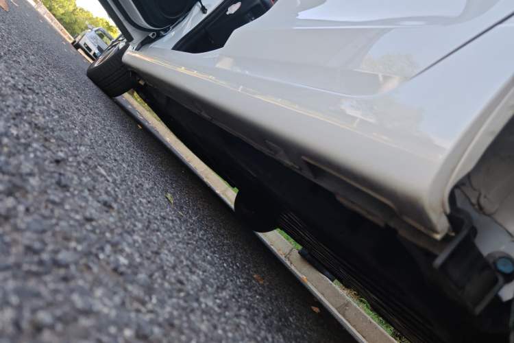 Used Honda LIFE 2023 1.5L CVT SPO-SS Dynamic Edition Left Side Sill