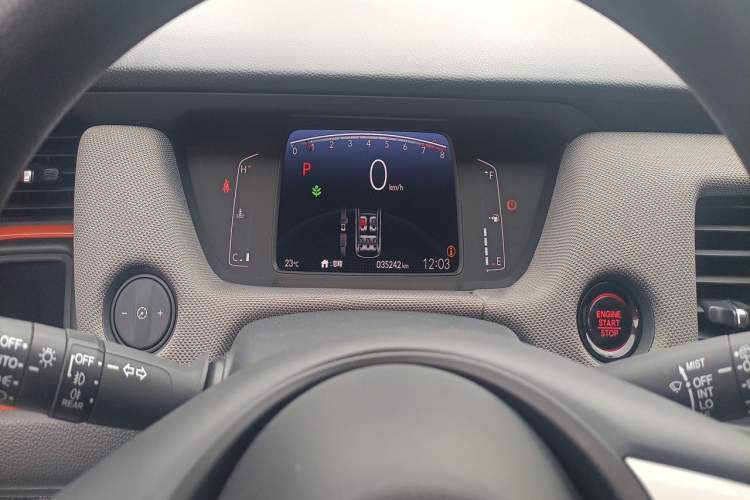Used Honda LIFE 2023 1.5L CVT SPORT Exciting Edition Odometer Close Up